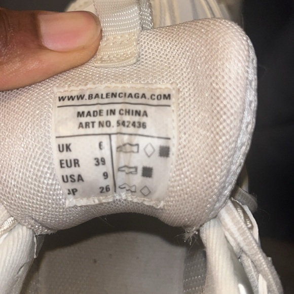 BALENCIAGA WOMEN'S TRACK SNEAKER IN WHITE - Picture 9 of 9